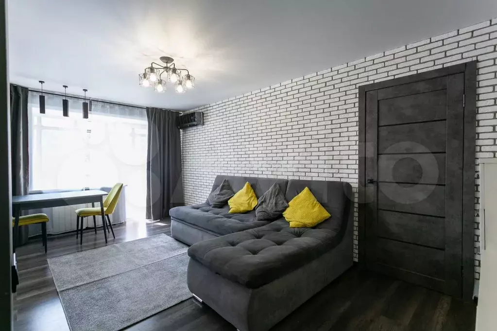 2-к. квартира, 42,5 м, 5/5 эт. - Фото 0