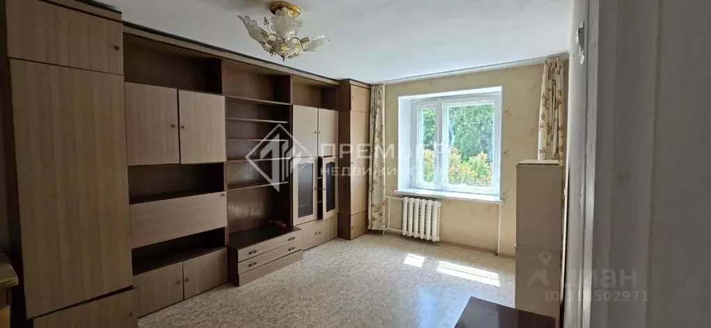 1-к кв. Кировская область, Кирово-Чепецк ул. Ленина, 70к2 (33.0 м) - Фото 0