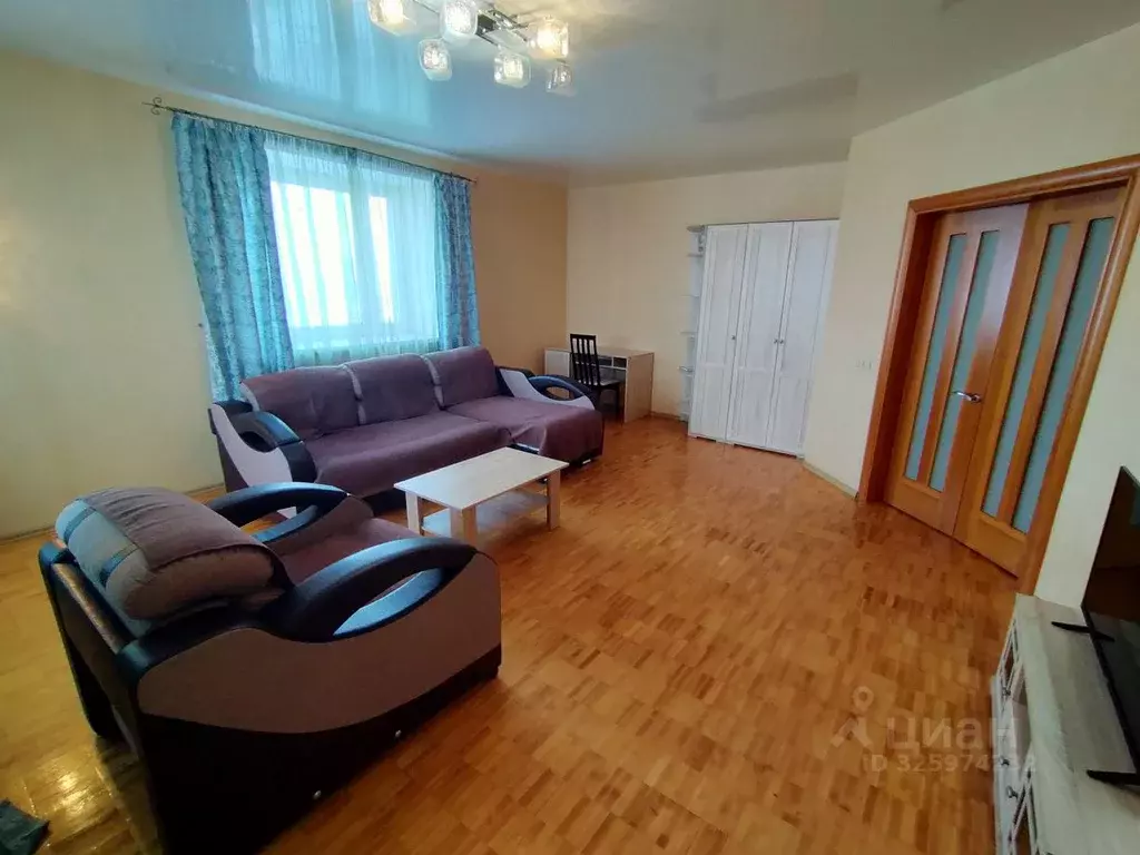 3-к кв. Свердловская область, Екатеринбург ул. Фурманова, 66 (92.0 м) - Фото 2