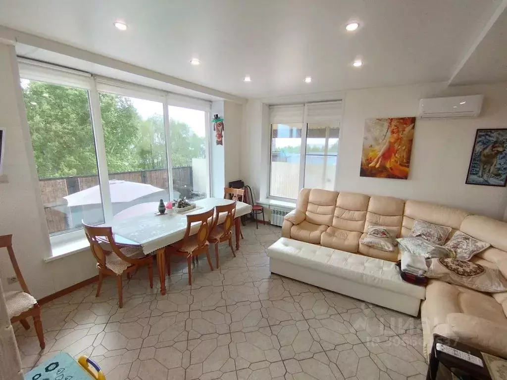 Дом в Татарстан, Лаишево Набережная ул., 1А (180 м) - Фото 1