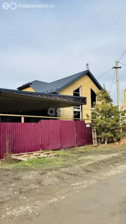 Дом в станица Платнировская, улица Луначарского (213.9 м) - Фото 1