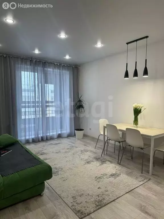 3-комнатная квартира: Пермь, улица Овчинникова, 15А (65.8 м) - Фото 1