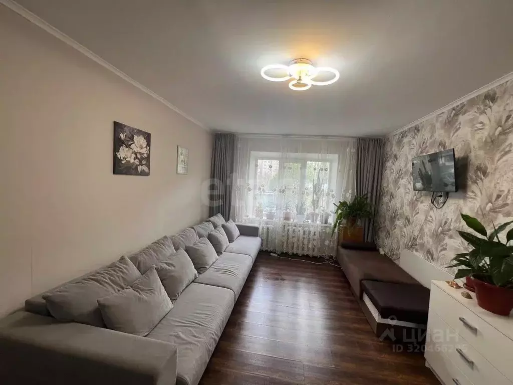 2-к кв. Ставропольский край, Ставрополь ул. Ленина, 74/17 (60.4 м) - Фото 1