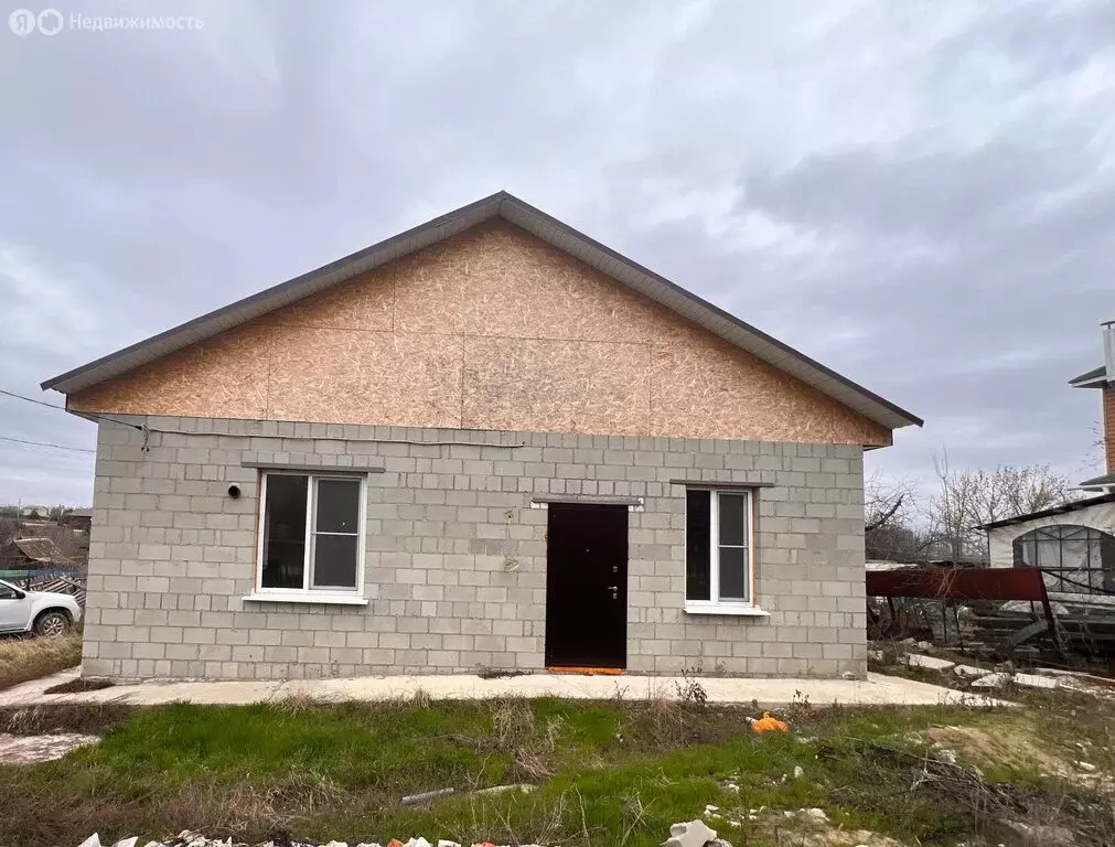 Дом в Волгоград, улица Джамбула Джабаева (104.1 м) - Фото 1