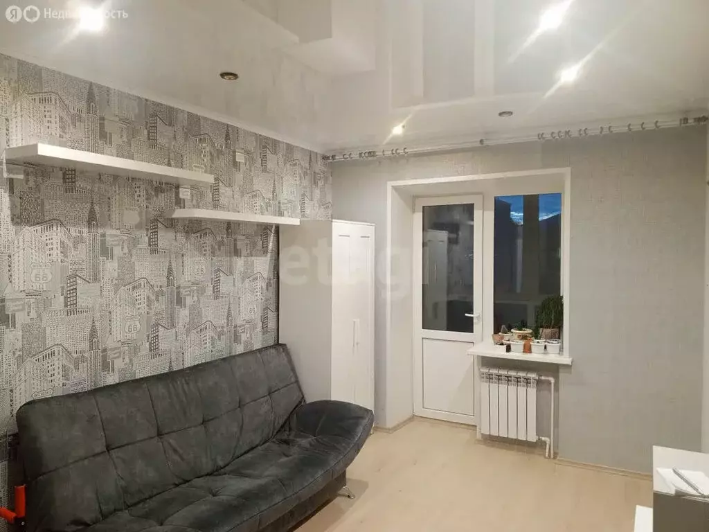 2-комнатная квартира: Коряжма, улица Набережная им. Н. Островского, ... - Фото 1