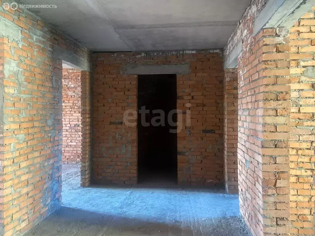 3-комнатная квартира: Владикавказ, улица Хадарцева, 10А (88 м) - Фото 1