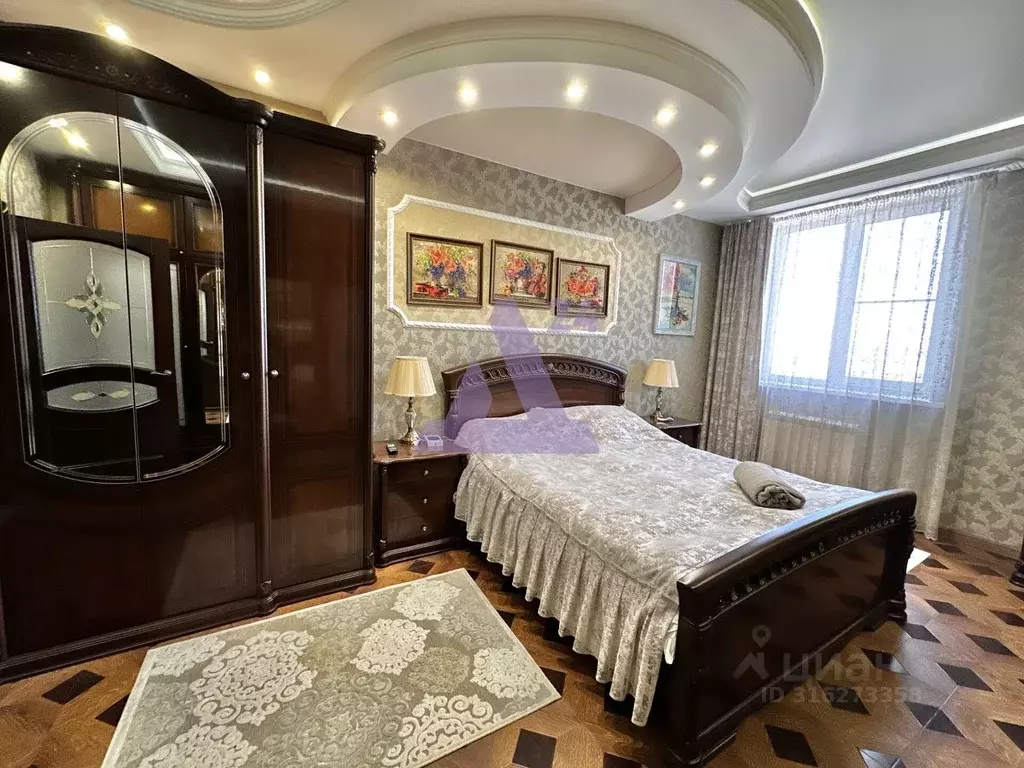 3-к кв. Алтайский край, Барнаул ул. Пионеров, 1 (123.1 м) - Фото 1