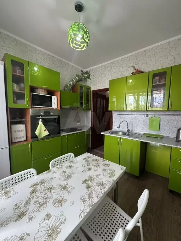 2-к. квартира, 55 м, 9/9 эт. - Фото 0