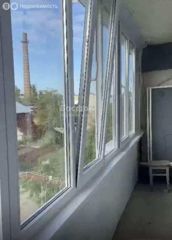 3-комнатная квартира: Феодосия, улица Степаняна, 63 (70.5 м) - Фото 1