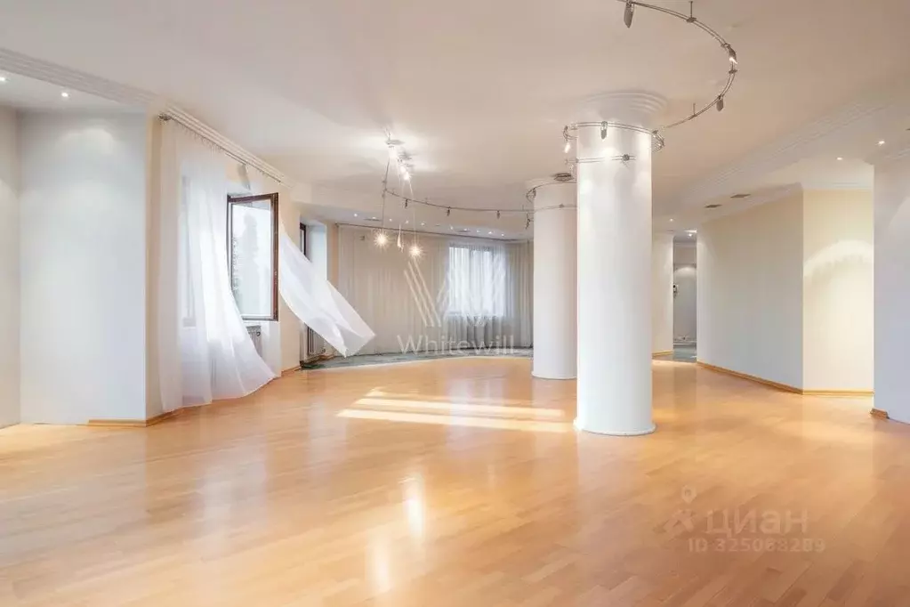 4-к кв. Москва ул. Крылатские Холмы, 7К2 (289.0 м) - Фото 2