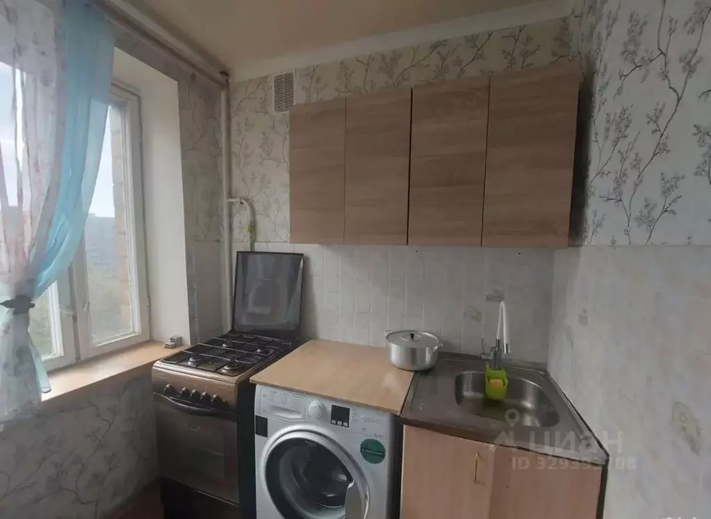 2-к кв. Московская область, Лобня ул. Ленина, 10 (47.0 м) - Фото 1