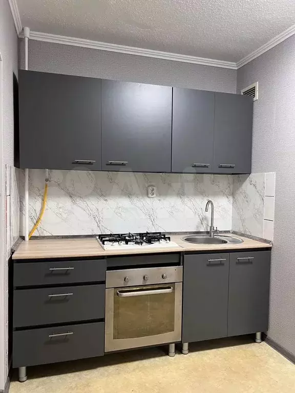 3-к. квартира, 60 м, 2/5 эт. - Фото 0