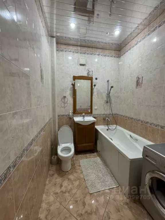 2-к кв. Дагестан, Махачкала ул. Магомета Гаджиева, 206 (90.0 м) - Фото 0