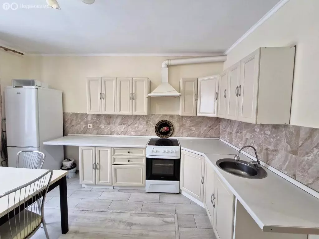 1-комнатная квартира: Боброво, Крымская улица, 17 (43.1 м) - Фото 2