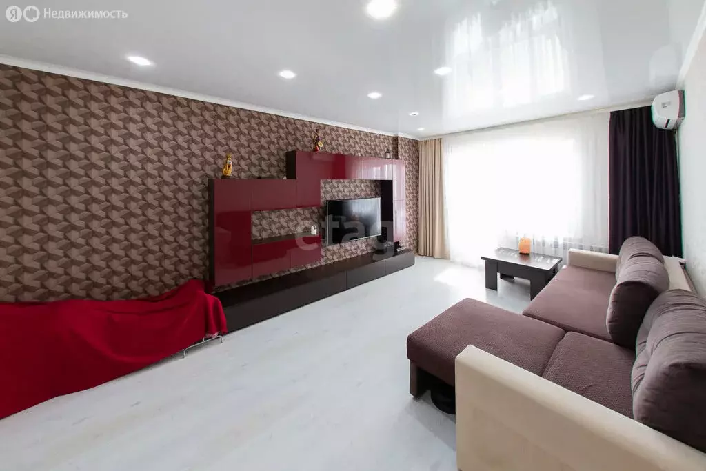 2-комнатная квартира: Альметьевск, улица Шевченко, 176 (58.4 м) - Фото 1