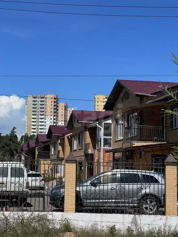 Таунхаус в Бурятия, Улан-Удэ Тепловик мкр, ул. Тепловая, 104А/3 (119 ... - Фото 1