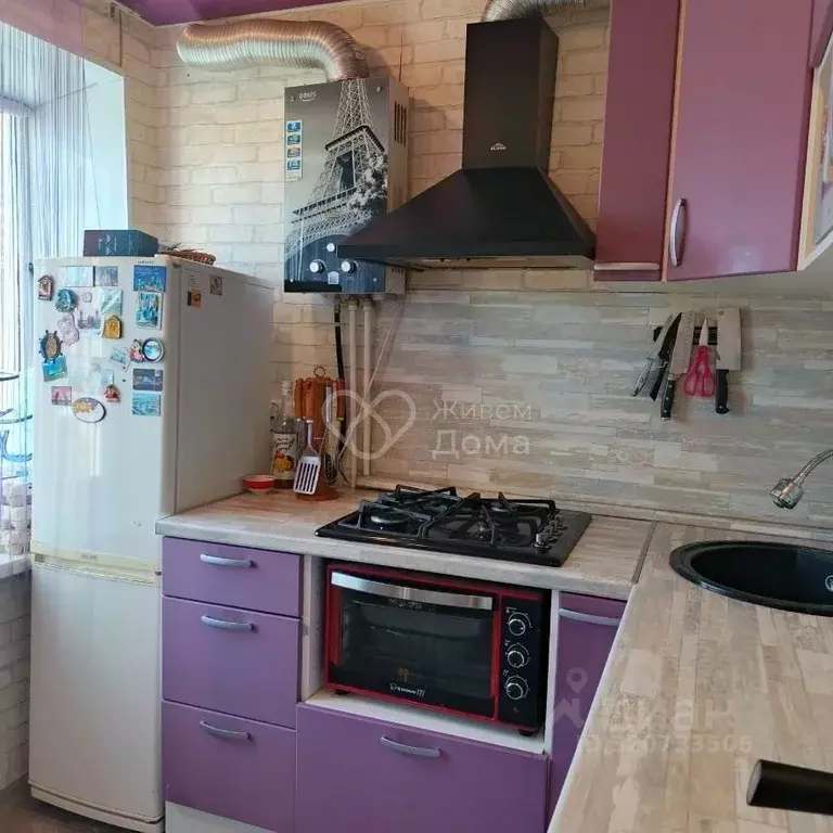 1-к кв. Волгоградская область, Волгоград ул. Кирова, 111 (28.6 м) - Фото 0