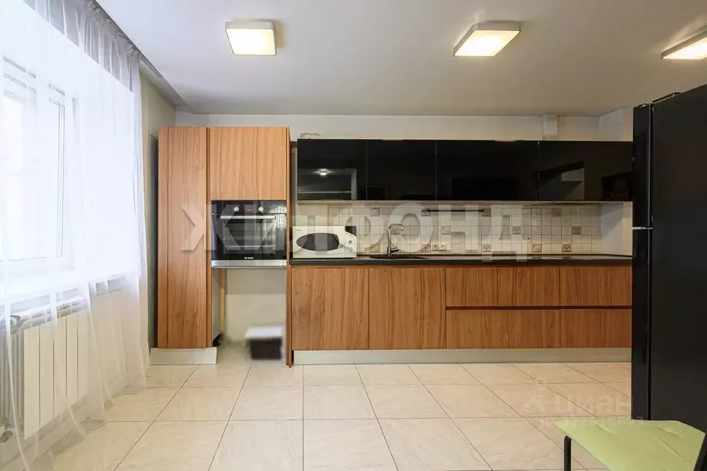 3-к кв. Новосибирская область, Новосибирск Холодильная ул., 17 (74.5 ... - Фото 1