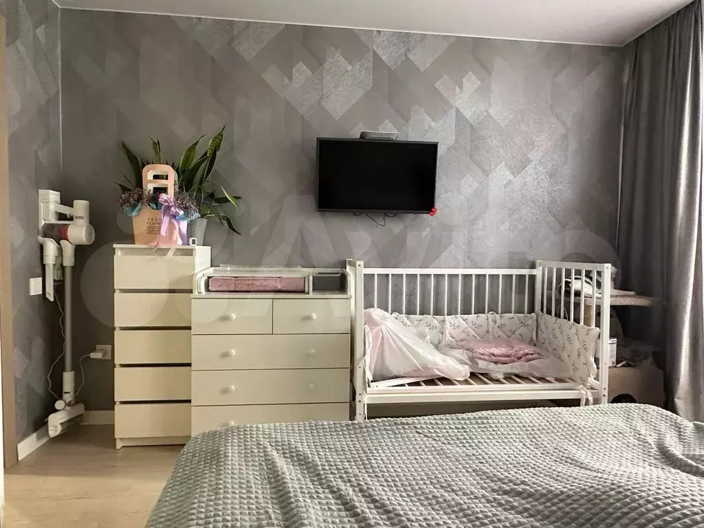 1-к. квартира, 40 м, 9/10 эт. - Фото 1