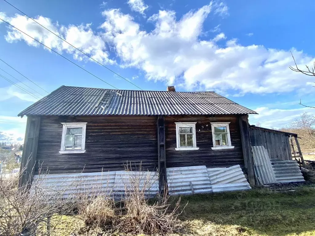 Дом в Ленинградская область, Тихвинский район, Мелегежское с/пос, д. ... - Фото 0