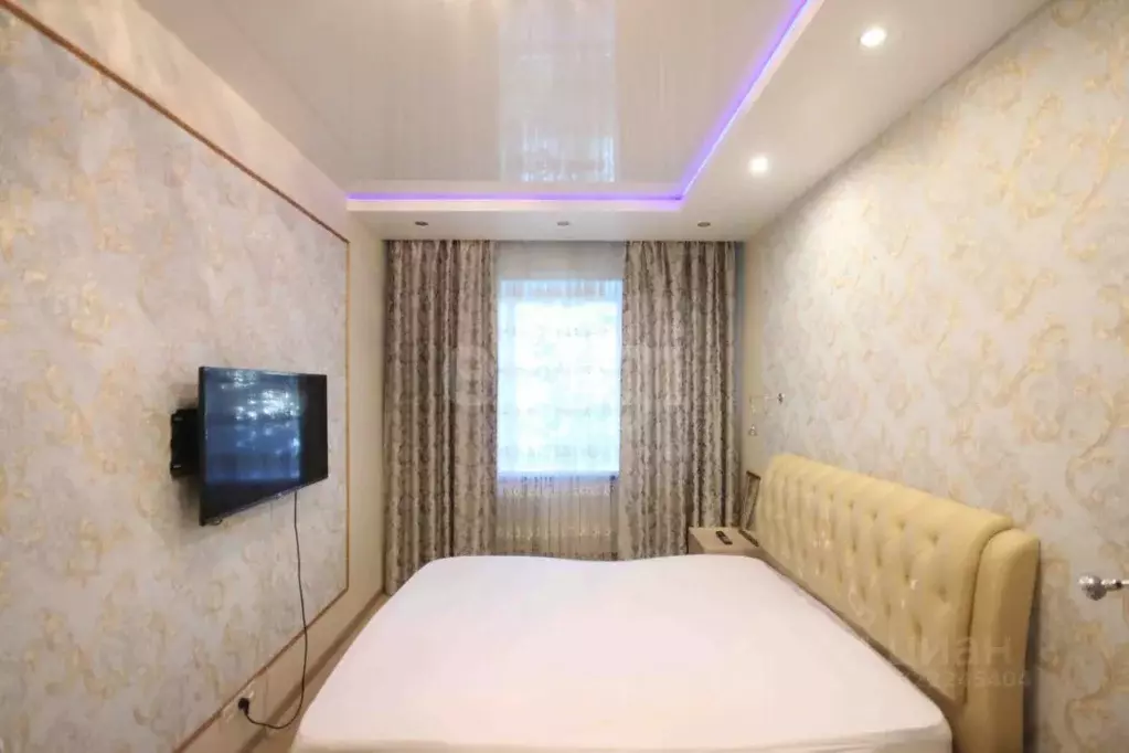 2-к кв. Ямало-Ненецкий АО, Новый Уренгой Сибирская ул., 17А (53.5 м) - Фото 1