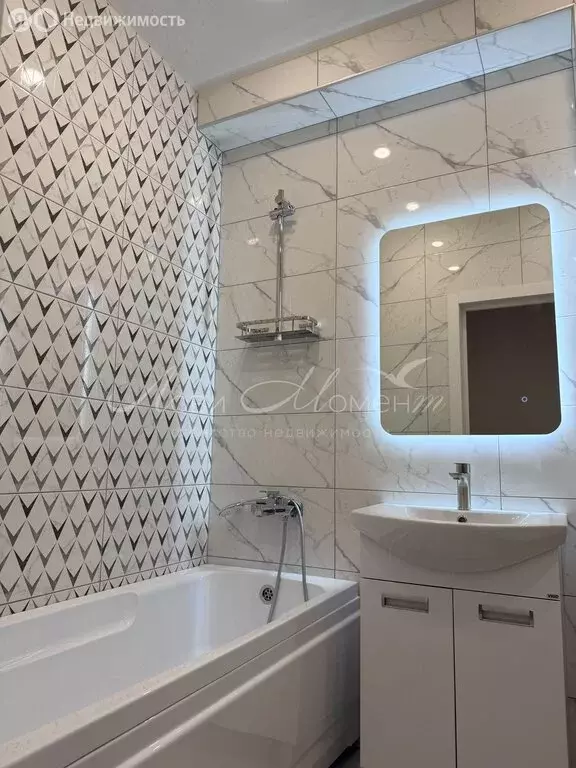 2-комнатная квартира: Сочи, микрорайон Мамайка, Волжская улица, 28 (38 ... - Фото 1