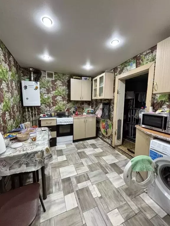 Дом в Саратовская область, Саратов ул. Имени В.А. Рогожина, 44 (42 м) - Фото 1