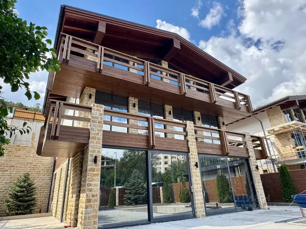 Дом в Краснодарский край, Сочи городской округ, Красная Поляна пгт  ... - Фото 2