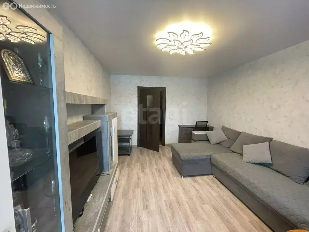 3-комнатная квартира: Комсомольск-на-Амуре, Вокзальная улица, 56 (62.6 ... - Фото 1
