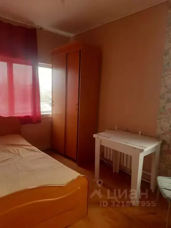 Комната Свердловская область, Екатеринбург ул. Революции, 20 - Фото 1