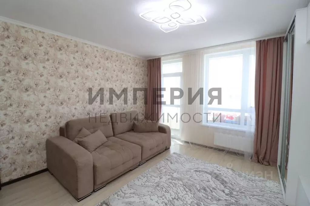 2-к кв. Крым, Симферополь ул. Лексина, 72 (54.0 м) - Фото 1