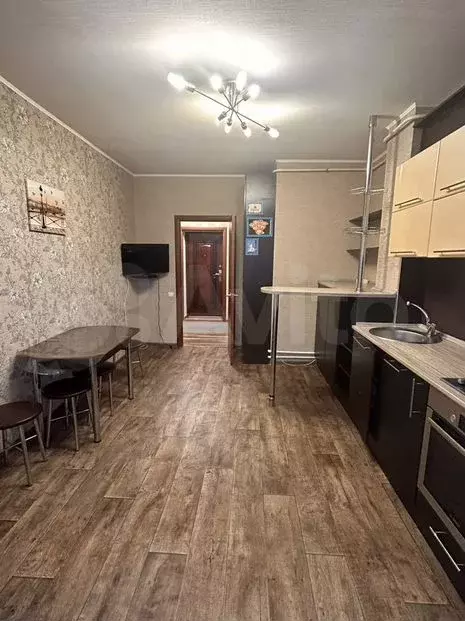 3-к. квартира, 100м, 7/9эт. - Фото 0