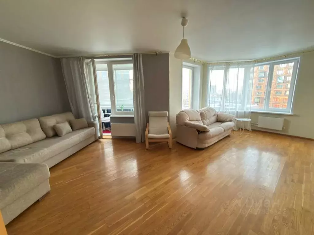 2-к кв. Свердловская область, Екатеринбург ул. Радищева, 33 (76.0 м) - Фото 1