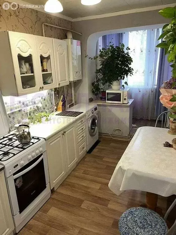 2-комнатная квартира: Советский, улица 50 лет СССР, 7 (51 м) - Фото 2