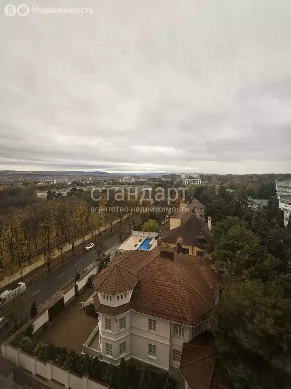 4-комнатная квартира: Ессентуки, Баталинская улица, 23 (190 м) - Фото 2