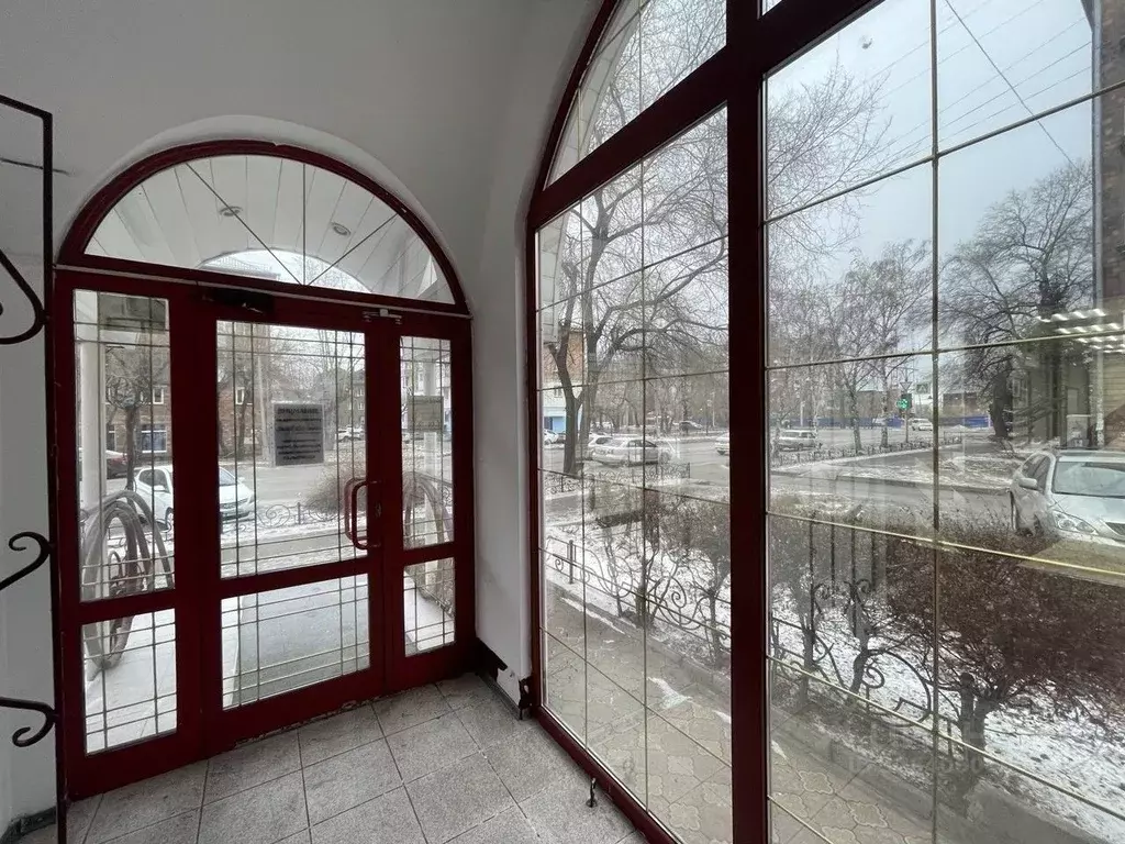 Торговая площадь в Хакасия, Абакан ул. Карла Маркса, 3 (104 м) - Фото 1