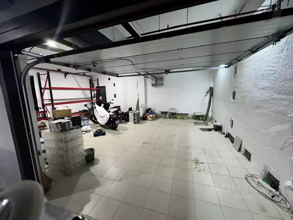 Гараж в Севастополь ул. Павла Дыбенко, 26 (30 м) - Фото 1