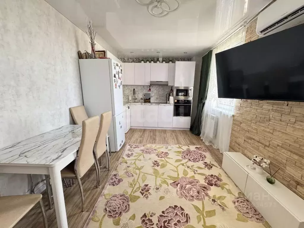 3-к кв. Кемеровская область, Кемерово просп. Шахтеров, 60А (52.0 м) - Фото 1