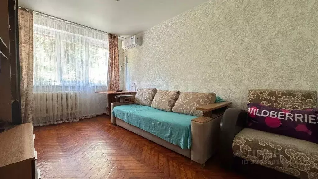 2-к кв. Адыгея, Майкоп ул. Димитрова, 11/2 (42.7 м) - Фото 0