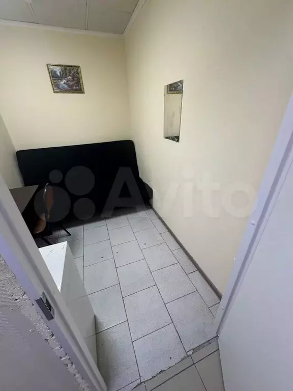 Комната 8 м в 2-к., 2/4 эт. - Фото 1