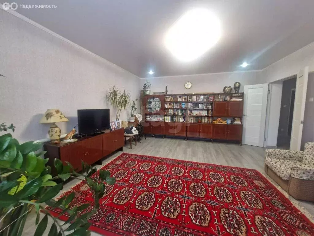 Дом в рабочий посёлок Пятницкое, улица Осипенко (141.4 м) - Фото 1