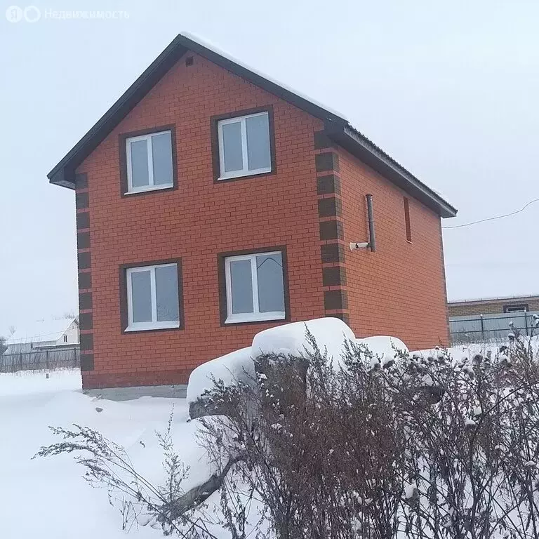 Дом в Бессоновский район, село Ухтинка, улица Ухтинка (120 м) - Фото 2