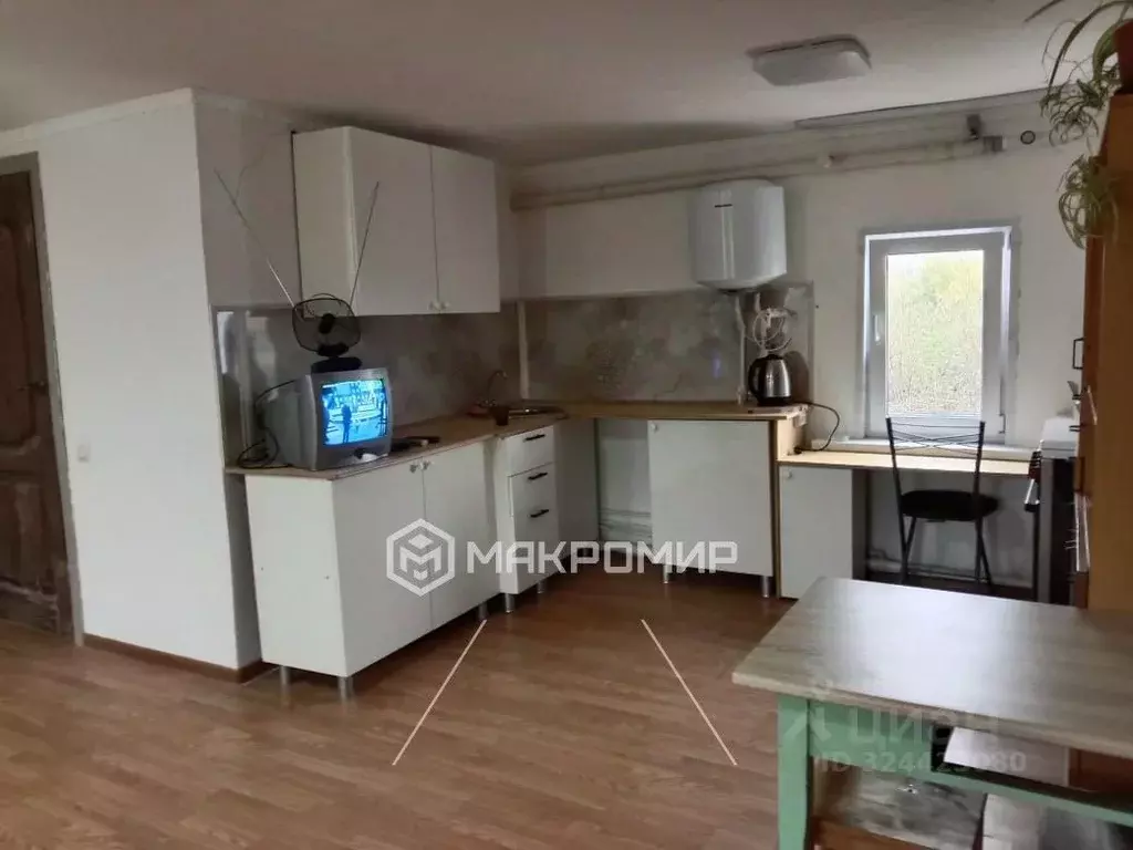 1-к кв. Орловская область, Кромской район, Большеколчевское с/пос, с. ... - Фото 1