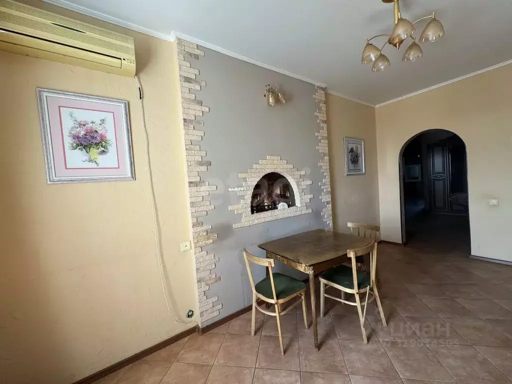 2-к кв. Оренбургская область, Оренбург ул. Сергея Лазо, 14 (73.4 м) - Фото 0