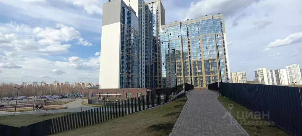 Офис в Свердловская область, Екатеринбург ул. Академика Ландау, 14/3 ... - Фото 0