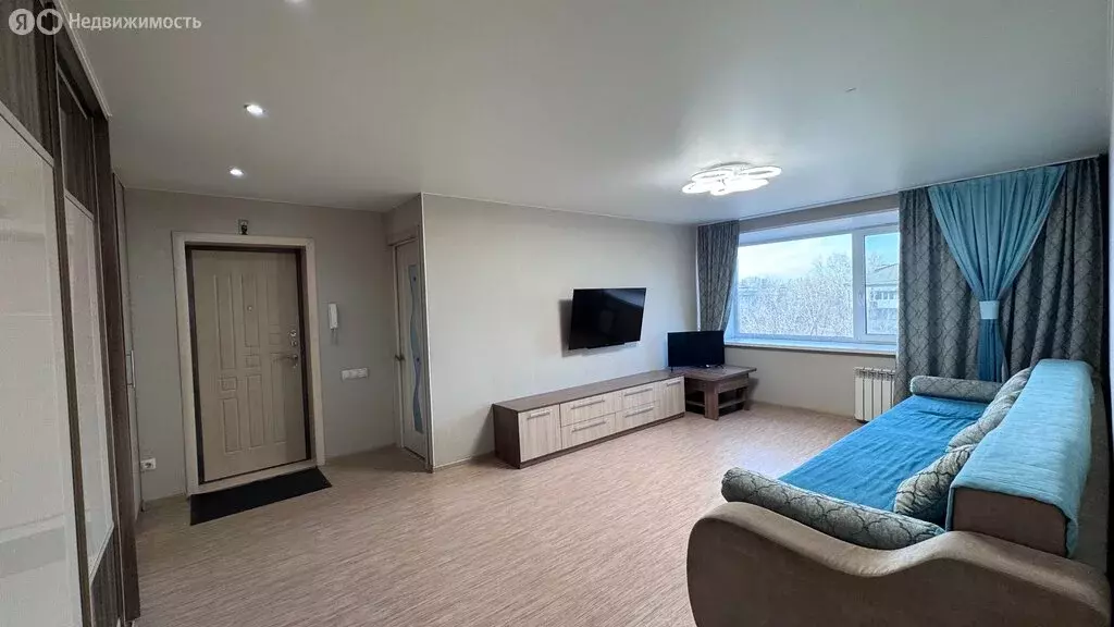 3-комнатная квартира: Абакан, улица Пушкина, 100 (62.5 м) - Фото 1