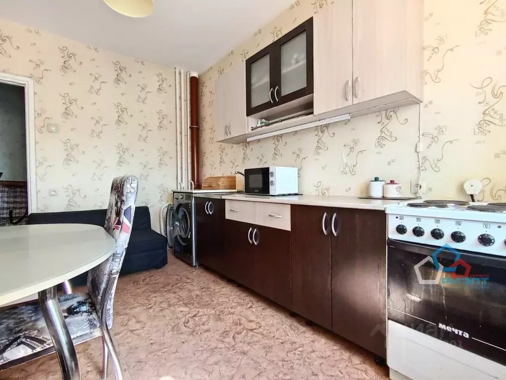 2-к кв. Омская область, Омск ул. Шебалдина, 31 (60.2 м) - Фото 1