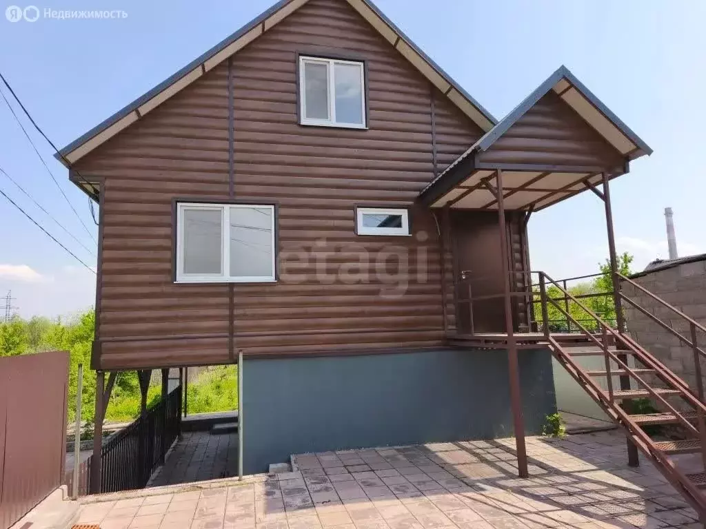 Дом в Энгельс, Интернациональная улица, 1 (126 м) - Фото 2