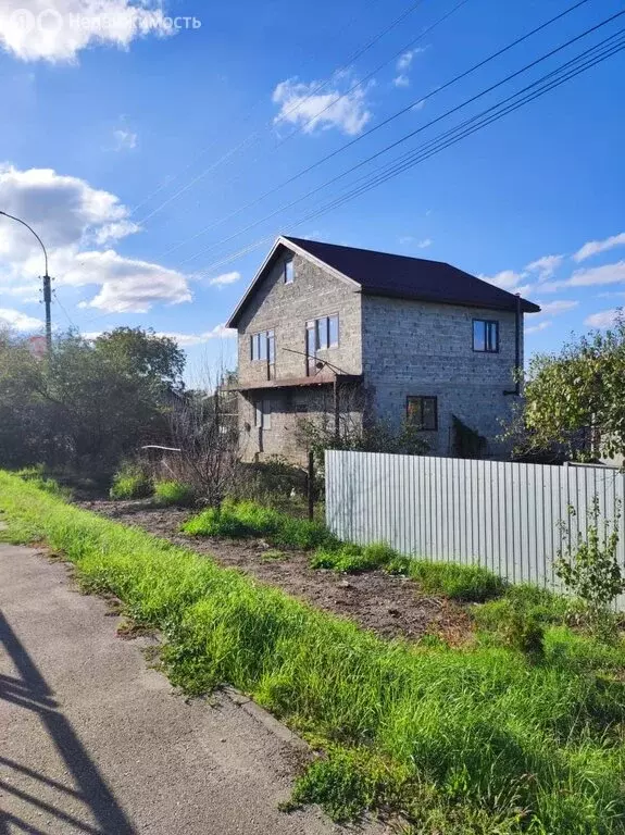 Дом в Белореченск, Первомайская улица, 143А (168.7 м) - Фото 1