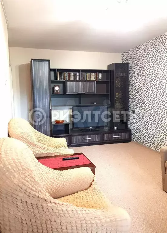 2-к. квартира, 74 м, 6/9 эт. - Фото 0